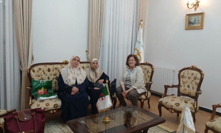 رئيستها منعت من دخول البلاد.. غلق مقر “جمعية المفقودين خلال العشرية السوداء” في الجزائر