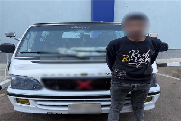 ضبط سائق ميكروباص تعدى على راكب بالقاهرة