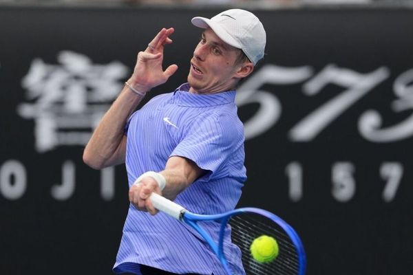 تأهل شيلتون وكيكمانوفيتش وشابوفالوف لدور الثمانية ببطولة دالاس للتنس