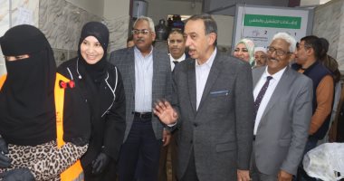 محافظ سوهاج يتفقد مبادرة مطبخ الخير لتوزيع 1000 وجبة إفطار على الأكثر احتياجا