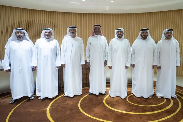 "دبي البحري" يُعلن تشكيل اللجنة العليا المنظمة لسباق القفال السنوي للسفن الشراعية المحلية 60 قدماً