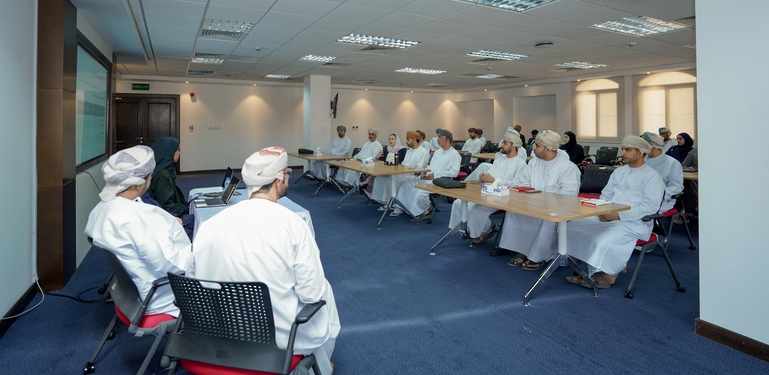 استعراض الأدوات المالية الحكومية المحلية بين المالية والبنك المركزي العُماني