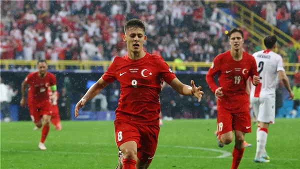 منتخب تركيا يضرب مقدونيا الشمالية برباعية استعدادا لكأس العالم