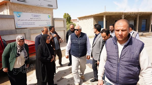 جولة مفاجئة لمحافظ مطروح على خزانات وغراب المياه بالكيلو 8 لمتابعة انتظام التوزيع