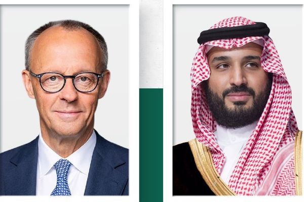 ولي العهد والمستشار الألماني يبحثان هاتفيًا الاعتداءات الإيرانية السافرة