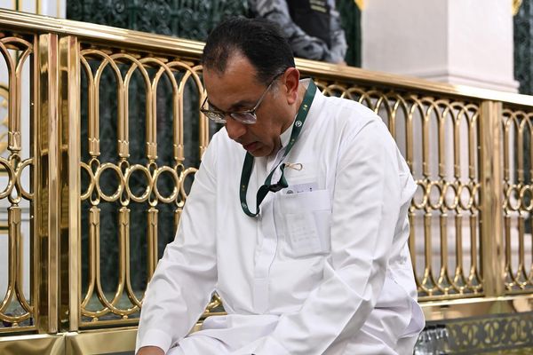 رئيس وزراء مصر يزور المسجد النبوي