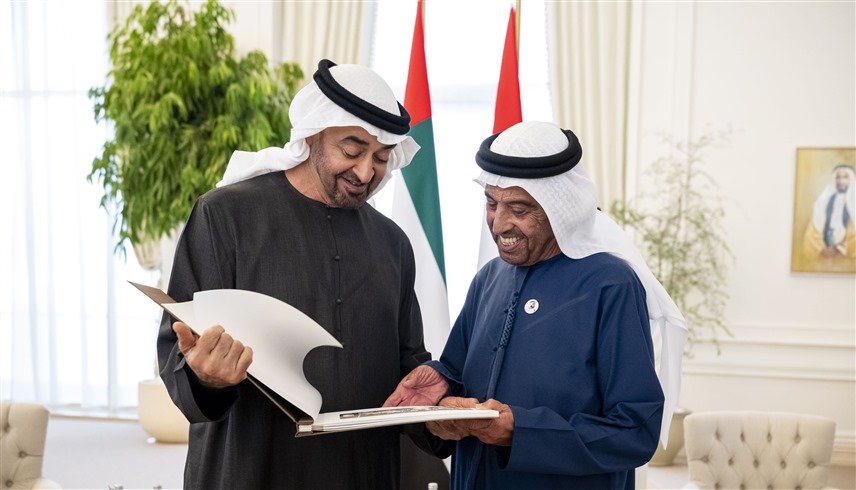 رئيس الدولة يستقبل عبدالله السيد الهاشمي ويوجه بتسمية أحد شوارع أبوظبي باسمه