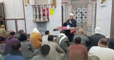 أنشطة موسعة لمساجد الفيوم لنشر الوعى المجتمعى.. الواعظات تعقدن دروسا توعوية للسيدات حول الثبات على الطاعة بعد رمضان ومواصلة فعاليات المجالس العلمية فى الفقه لتعزيز الوعى الدينى الرشيد