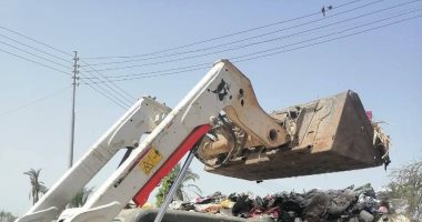 رفع 100 طن من القمامة والمخلفات الصلبة والاتربة بمركزى سوهاج وأخميم