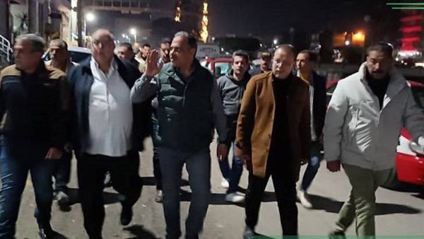 محافظ الشرقية يتفقد الرصف بسعد زغلول من كوبري عرابي حتى ميدان التحرير (صور)