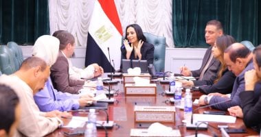 وزيرة التضامن الاجتماعى تلتقى عددا من أعضاء مجلسى النواب والشيوخ