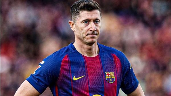 ليفاندوفسكي يقود تشكيل برشلونة أمام أوساسونا في الدوري الإسباني