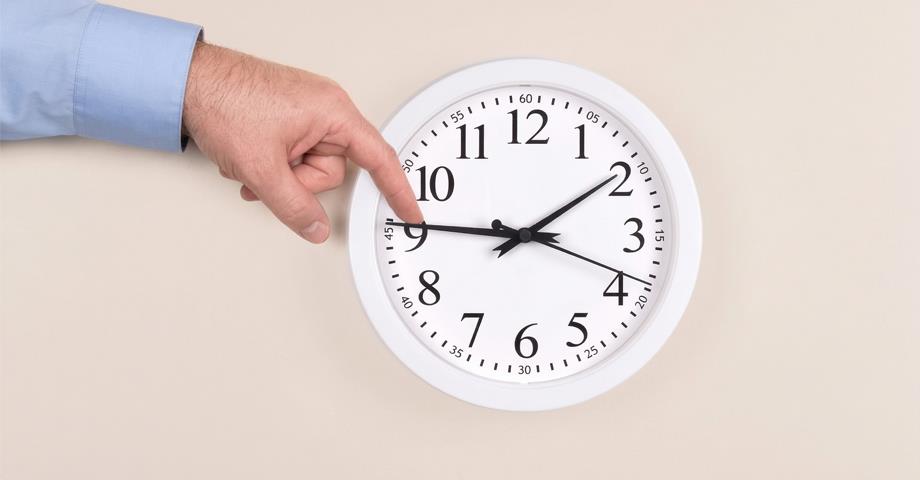 أرقام مقلقة .. دراسة حديثة تكشف تأثيرات الساعة الإضافية