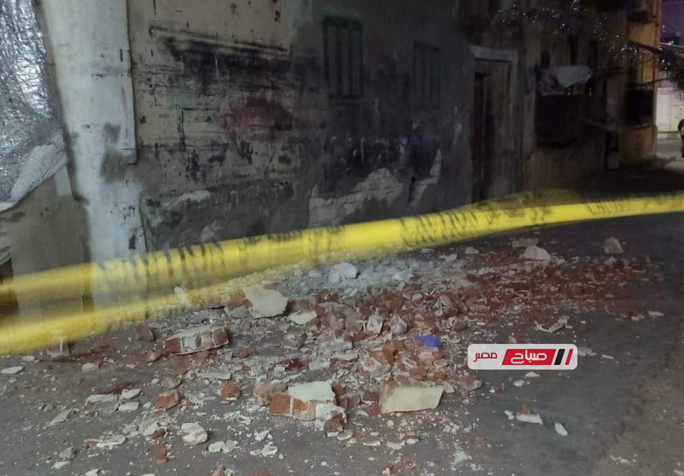 انهيار أجزاء من عقار كائن بشارع القاضي الفاضل رقم 3 بنطاق حي غرب الاسكندرية