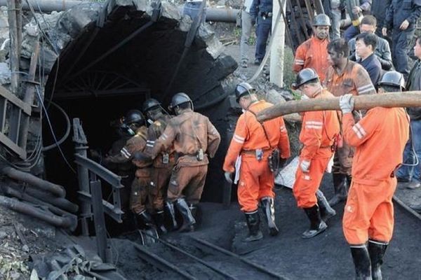 مقتل 4 عمّال إثر انفجار في منجم للفحم وسط كولومبيا