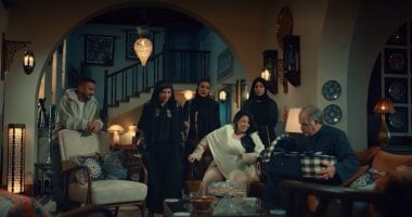 مسلسل درش الحلقة 2.. سهر الصايغ تلد ولدا ومصطفى شعبان يعود لسوق العطارة