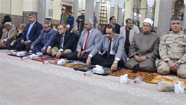 محافظ سوهاج يشهد احتفال الأوقاف بـ " ليلة القدر" بمسجد العارف بالله
