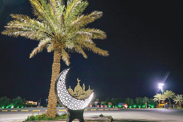 المحكمة العليا تدعو لتحري رؤية هلال شهر رمضان مساء الثلاثاء