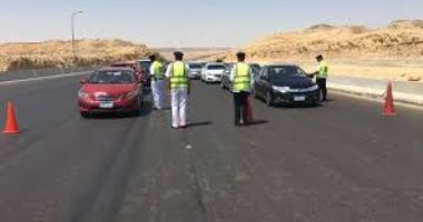 النشرة المرورية.. كثافات متوسطة للسيارات بمحاور القاهرة والجيزة