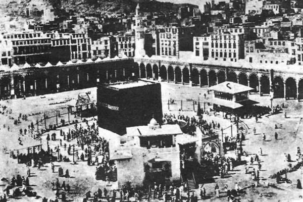 الحرم المكي.. قصة توسعة عبر القرون