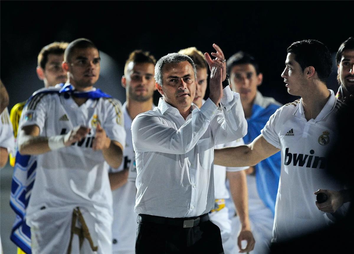 تطورات مثيرة عن عودة جوزيه مورينيو لتدريب ريال مدريد