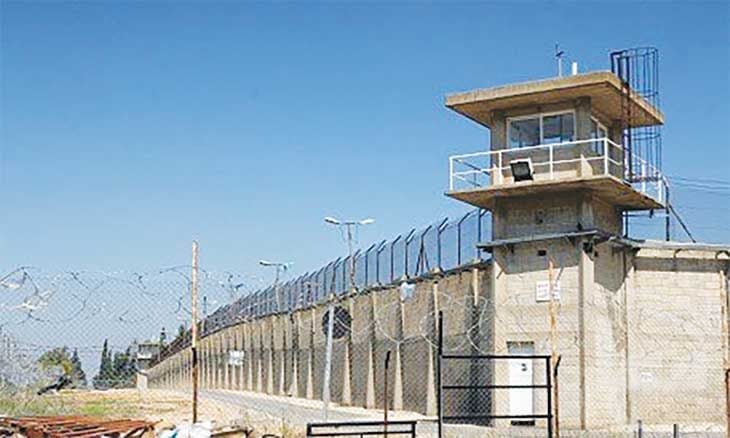 بعد إعدام سرحان: استراتيجيتنا أن يموتوا واحداً واحداً.. من يخلص الأسرى الفلسطينيين من “غوانتانامو إسرائيل”؟