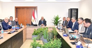 ‎وزير الرى: التنسيق مع أجهزة الزراعة والروابط لمتابعة تطهير المساقي الخاصة