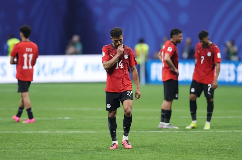 محللون ونجوم كرة سابقون: الفيفا “سرق” الفوز من مصر ومنحه للأرجنتين