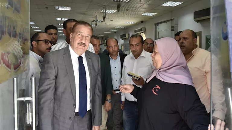 محافظ بورسعيد يحيل مديرة المركز التكنولوجي بحي العرب للتحقيق بسبب تأخر