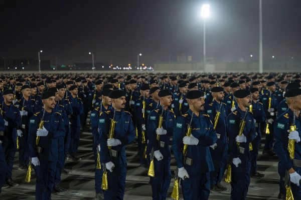 بتوجيه عبدالعزيز بن سعود.. ترقية (4333) فردًا من منسوبي الأمن العام