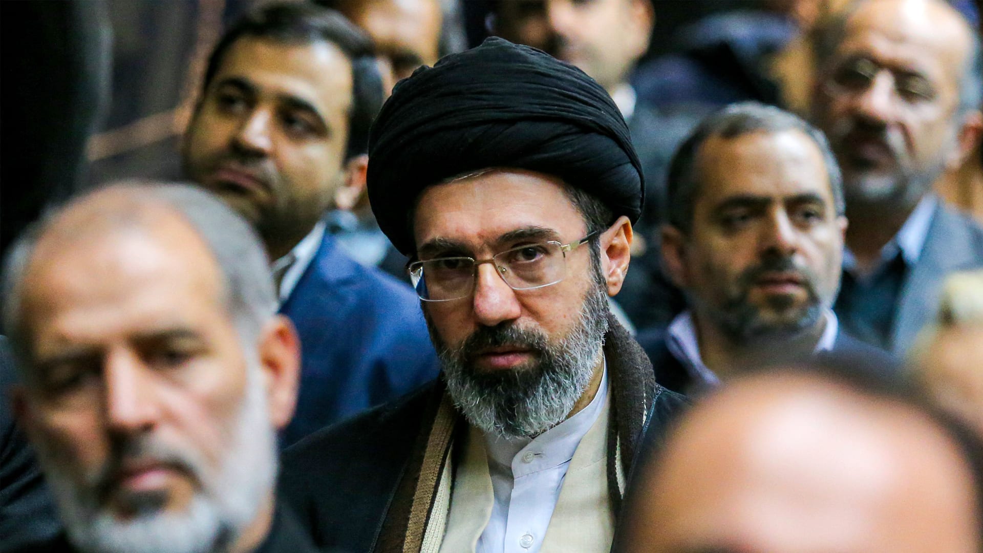 في أول بيان له.. مجتبى خامنئي يهدد بإغلاق «مضيق هرمز» وتفعيل جبهات جديدة