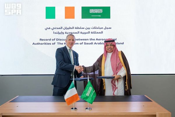 "المملكة" و"إيرلندا" توقعان سجل مباحثات لتعزيز التعاون في مجال النقل الجوي