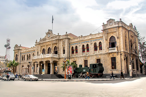 تركيا تبدأ مفاوضات لإحياء خط حديدي يربطها بالخليج عبر سوريا والأردن