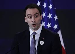 البيت الأبيض: أميركا ترفض «بشكل قاطع» حوكمة الذكاء الاصطناعي