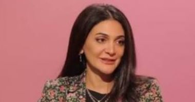 وفاة والد الفنانة التشكيلية ليلى فاروق