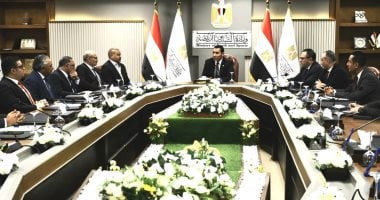 وزير الرياضة يشهد توقيع مذكرتى تفاهم بين الشرقية وإنبى