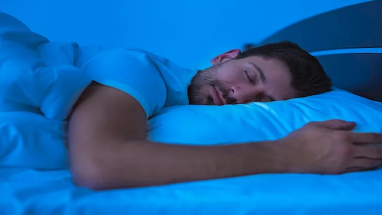 هل يمكن أن ينام الأطفال في الهواء الطلق وسط البرد القارس؟