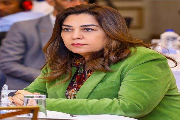 منال عوض: عقد أول برنامج تدريبي للعاملين المعنيين بإدارة منظومة الإعلانات