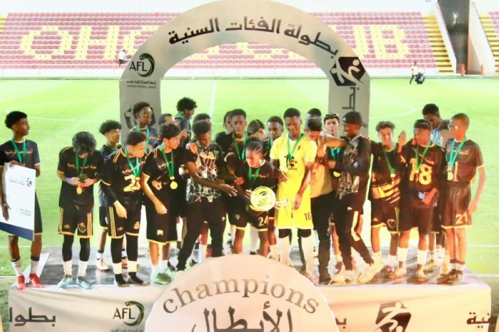 «العميد» يُتوج بكأس رابطة الهواة بالمدينة المنورة