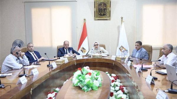 بعد مد التسجيل على المنصة، محافظ الوادي الجديد تتابع تقنين أراضي الدولة