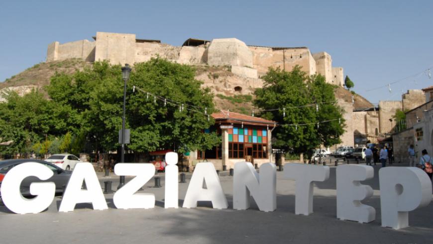 نائب في "الشعب الجمهوري": واحد من كل سبعة أشخاص في غازي عنتاب سوري