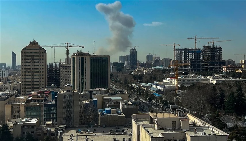 إسرائيل تستهدف قيادياً بارزاً في طهران