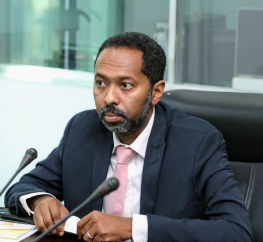 خالد عمر : موارد الدولة أُهدرت في حملات بعيدة عن قيم الوطنية