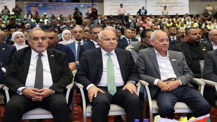 البكار يرعى احتفال يوم العمال ويطلق البرنامج الوطني للعمل اللائق