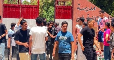 تباين آراء طلاب الثانوية العامة بقنا بعد امتحانى الفيزياء والتاريخ