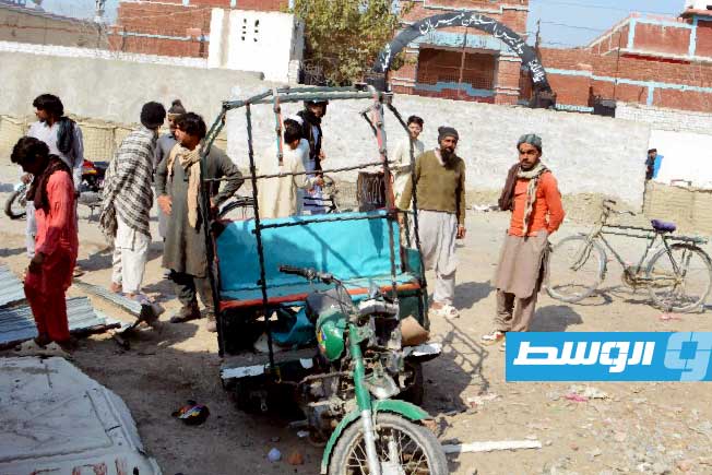 17 قتيلا على الأقل في تفجيرين واشتباك في شمال غرب باكستان