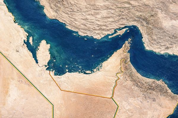 "البحرية التايلندية": تعرّض سفينة شحن لهجوم قرب مضيق هرمز