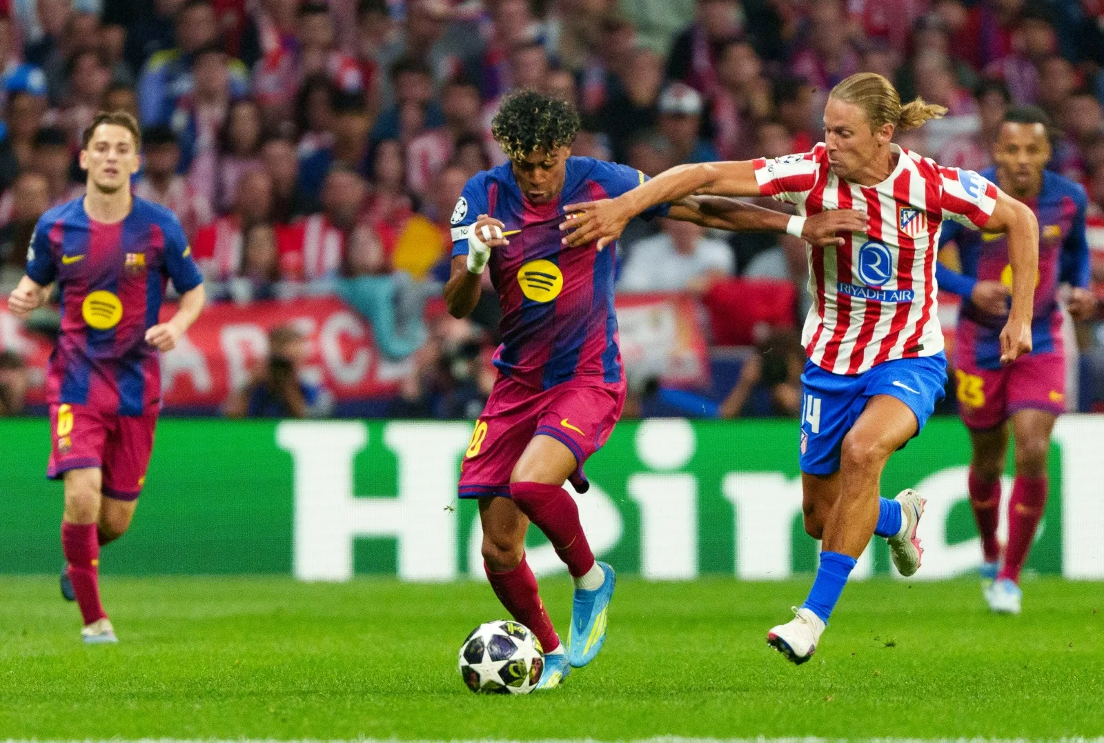 أتلتيكو مدريد يطيح ببرشلونة في «أبطال أوروبا»