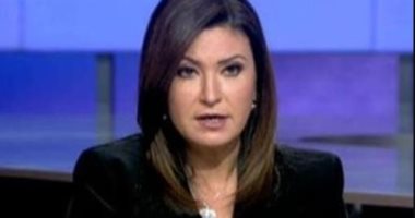 دينا رامز تتلقى عزاء والدها وطارق علام يساندها