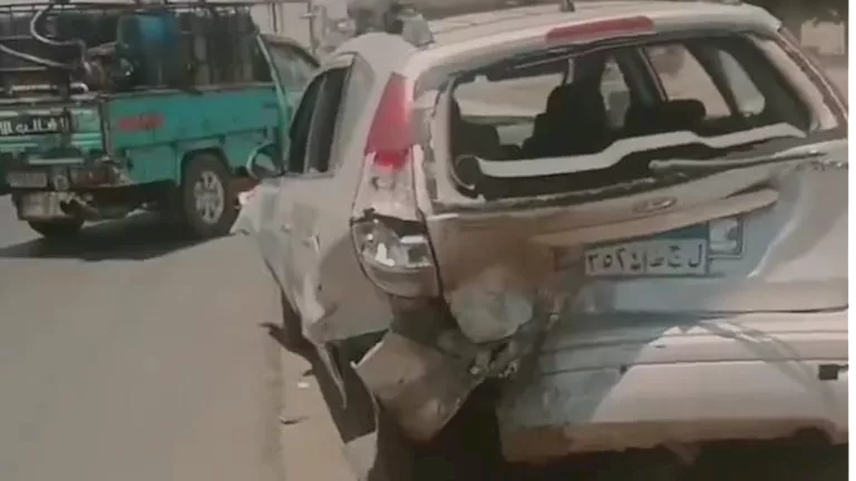 إصابة 3 أشخاص بينهم طفل في تصادم 3 سيارات بالطريق الزراعي في طوخ